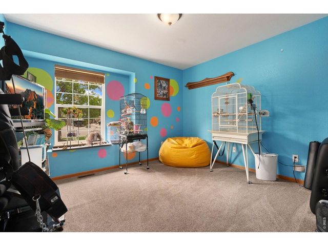 953 N Greeley Ave, Johnstown, CO 80534