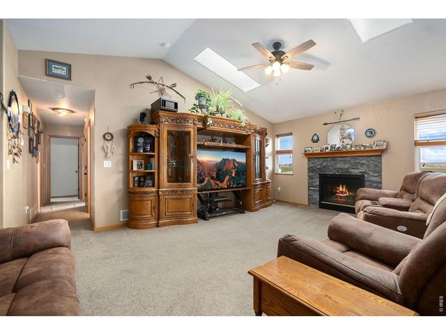 953 N Greeley Ave, Johnstown, CO 80534