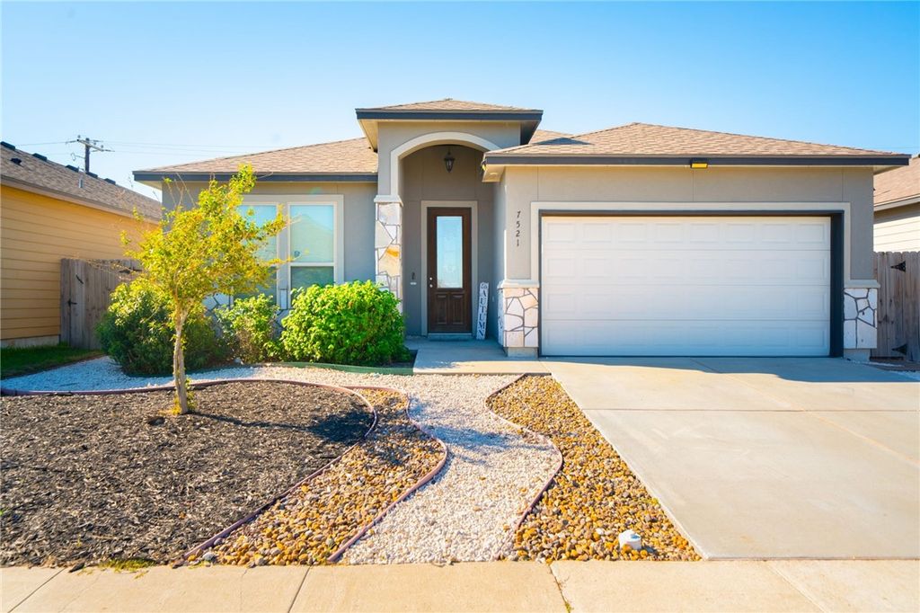 7521 Diamond Dr, Corpus Christi, TX 78414 — photo 2