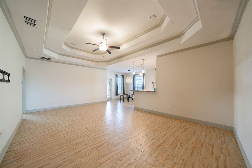 7521 Diamond Dr, Corpus Christi, TX 78414 — photo 4