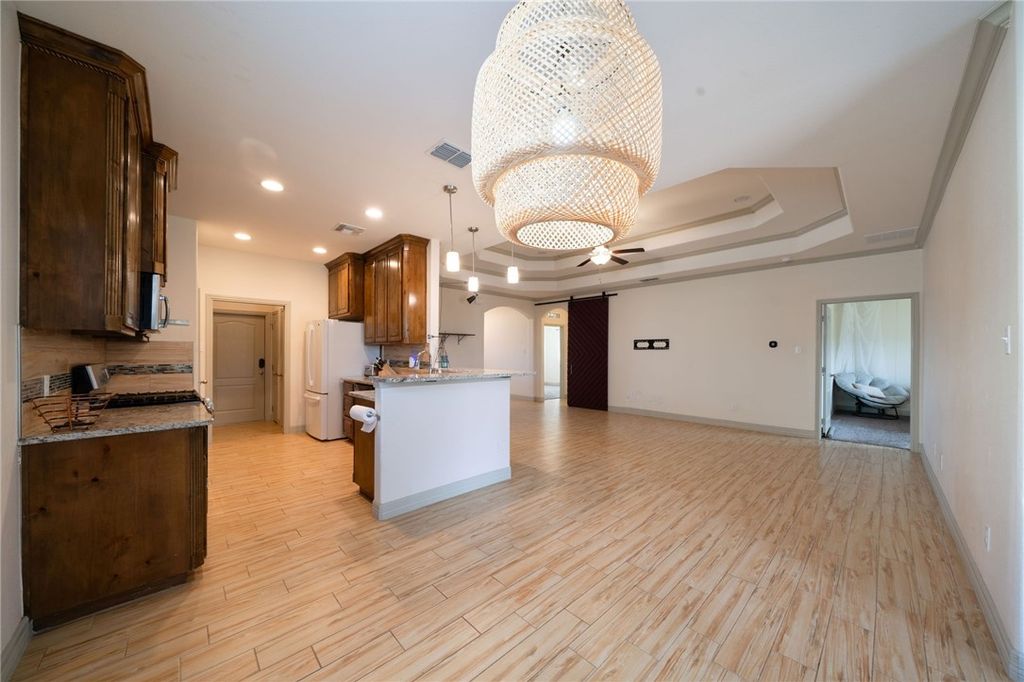 7521 Diamond Dr, Corpus Christi, TX 78414 — photo 5