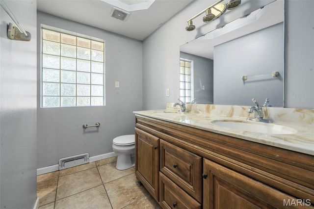 613 S Jefferson Avenue, Union, MO 63084