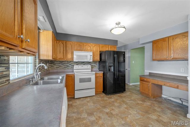 613 S Jefferson Avenue, Union, MO 63084