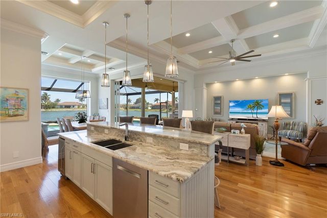 18018 Broadview DR, Naples, FL 34114