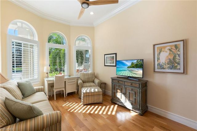 18018 Broadview DR, Naples, FL 34114