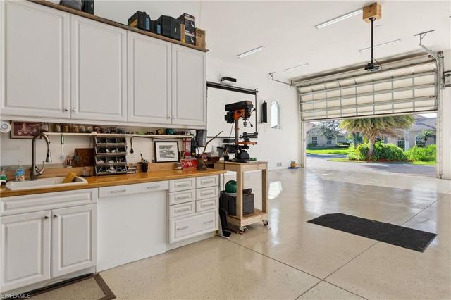 18018 Broadview DR, Naples, FL 34114