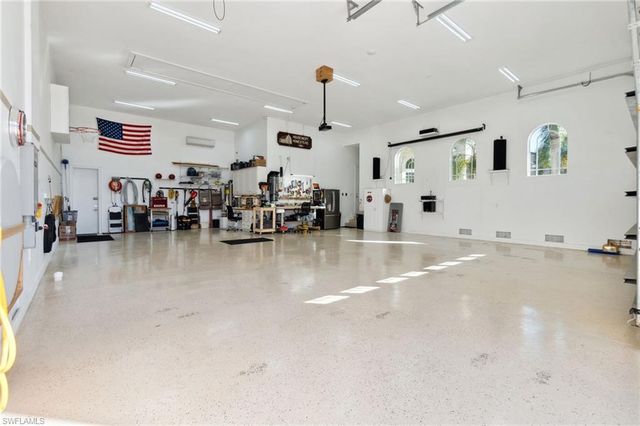 18018 Broadview DR, Naples, FL 34114