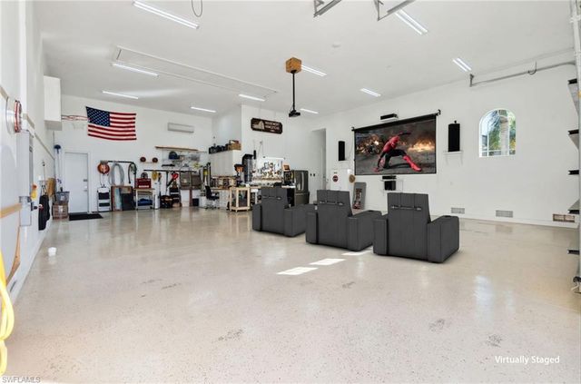 18018 Broadview DR, Naples, FL 34114