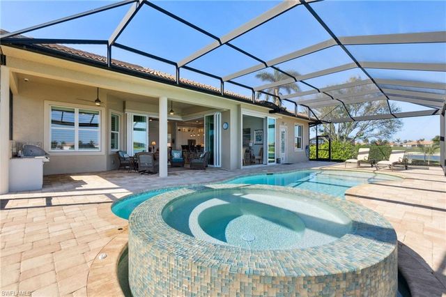18018 Broadview DR, Naples, FL 34114