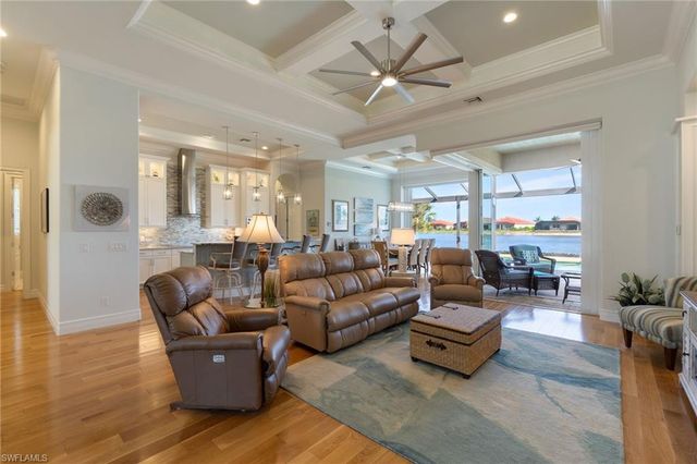 18018 Broadview DR, Naples, FL 34114
