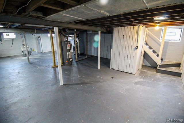 15360 Cruse Street, Detroit, MI 48227