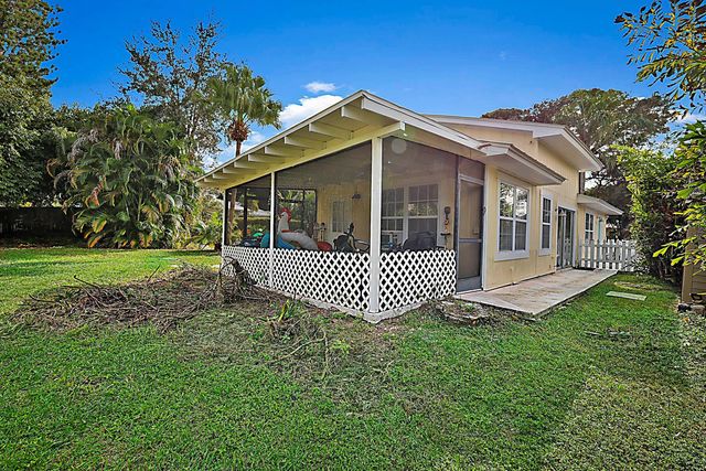 1017 SW Spruce Street, Palm City, FL 34990