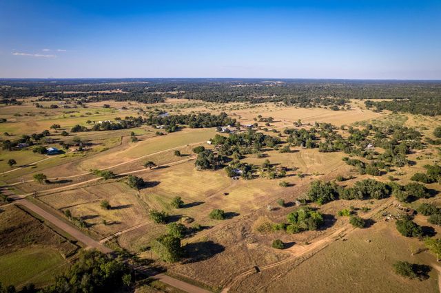 1625 Shaws Bend Road, Columbus, TX 78934