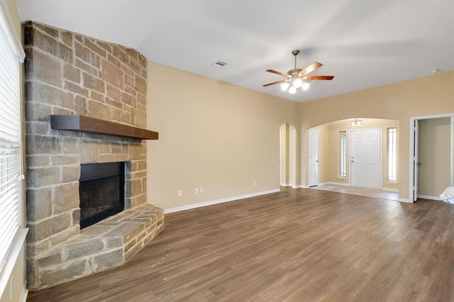 5540 S Buffalo Circle, Willis, TX 77378