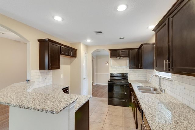 5540 S Buffalo Circle, Willis, TX 77378