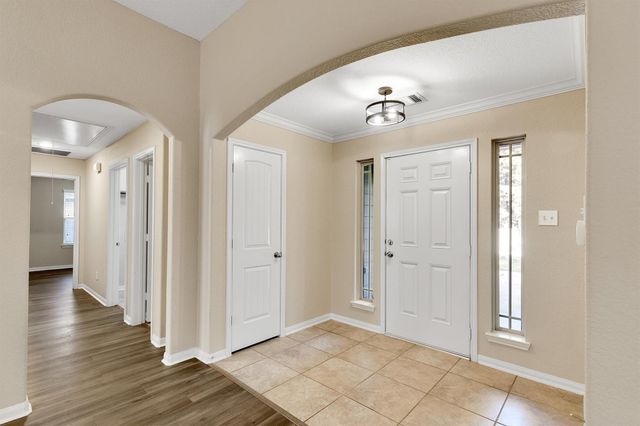 5540 S Buffalo Circle, Willis, TX 77378