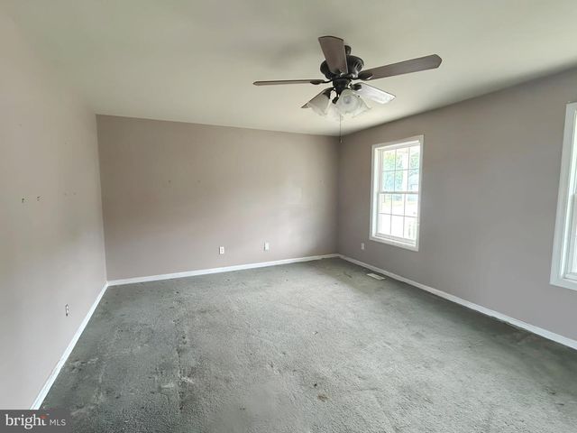 957 KASINOF AVE, Hagerstown, MD 21742