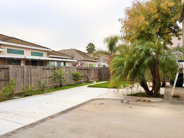 2454 Knollwood Ln, Stockton, CA 95206