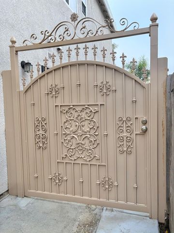 2454 Knollwood Ln, Stockton, CA 95206