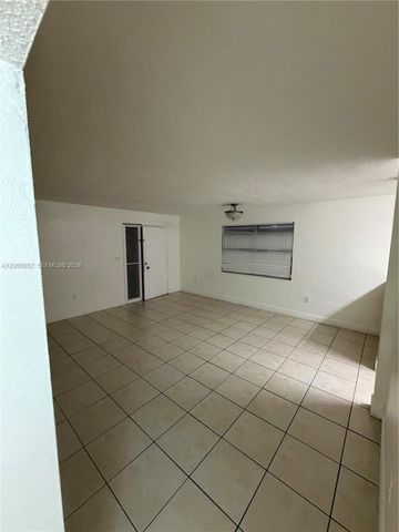 5501 SW 77th Court 204C, Miami, FL 33155