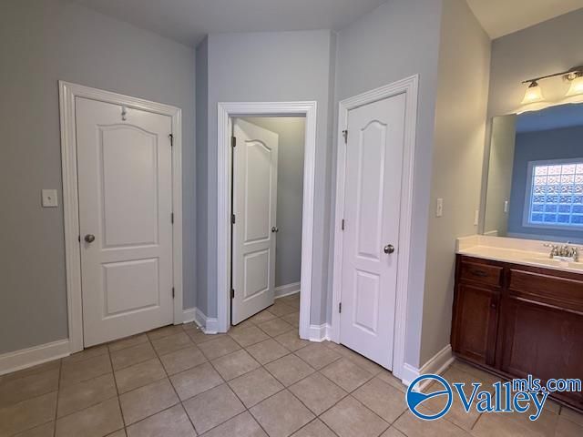 5033 Valley Cove Drive, Owens Cross Roads, AL 35763