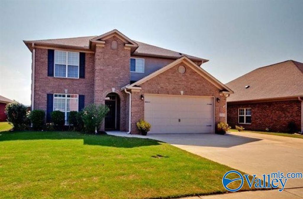 5033 Valley Cove Drive, Owens Cross Roads, AL 35763