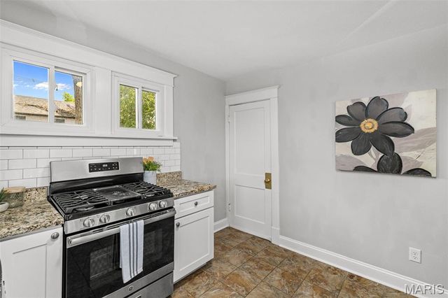 7700 Lovella Avenue, St Louis, MO 63117