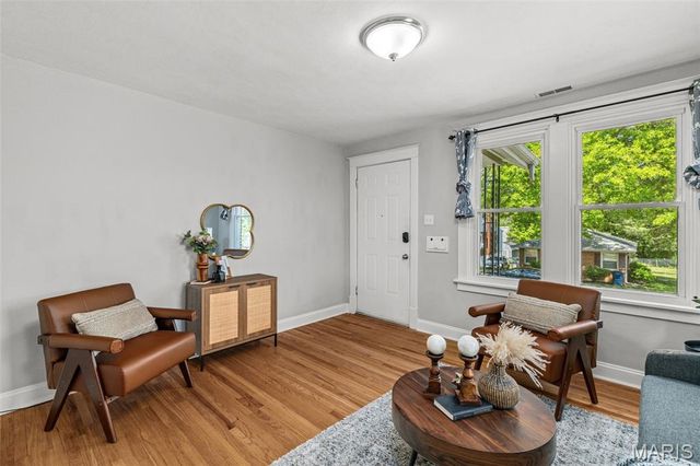 7700 Lovella Avenue, St Louis, MO 63117