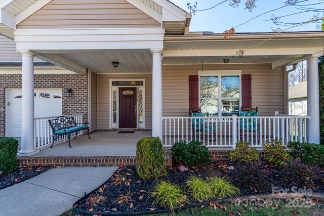 12612 Meetinghouse Drive, Cornelius, NC 28031