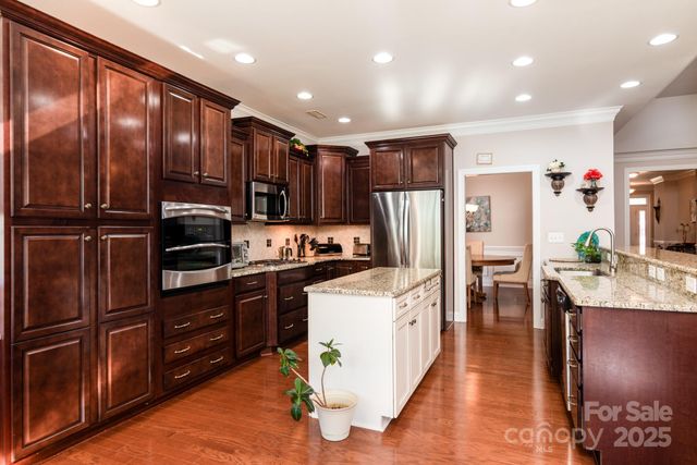 12612 Meetinghouse Drive, Cornelius, NC 28031