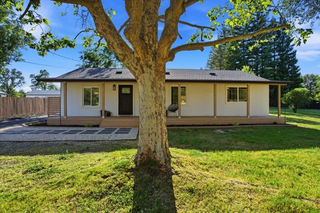 3536 Bankhead Rd, Loomis, CA 95650
