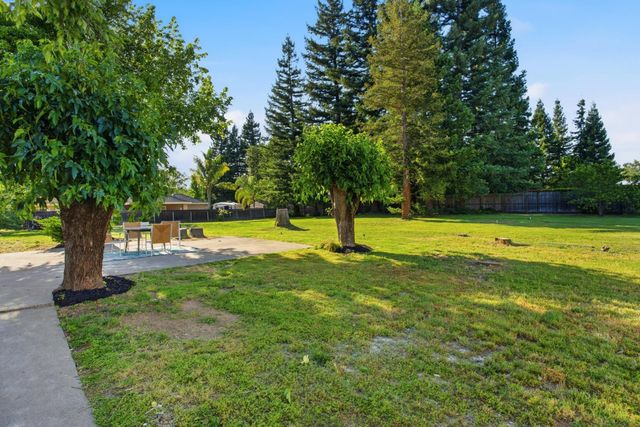 3536 Bankhead Rd, Loomis, CA 95650