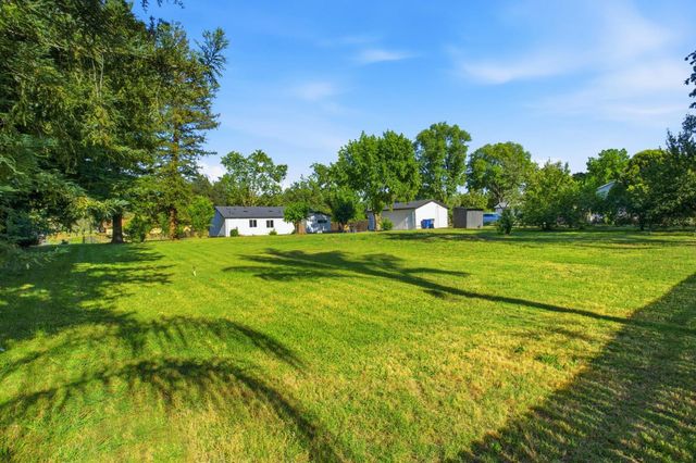 3536 Bankhead Rd, Loomis, CA 95650