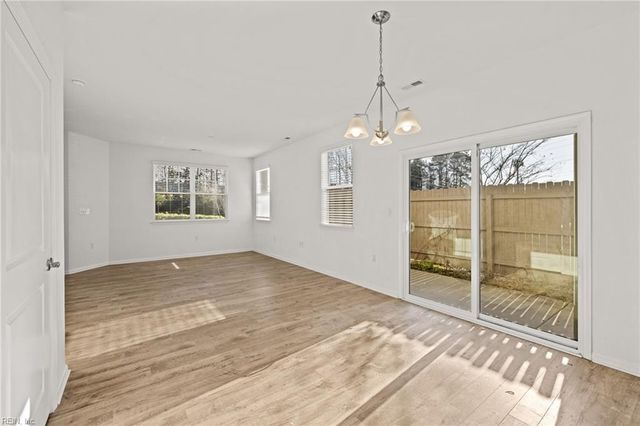 2801 Baldwin DR, Chesapeake, VA 23321