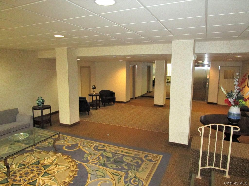 40 Daley Place 126, Lynbrook, NY 11563 — photo 3
