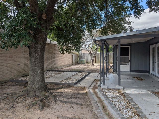 10607 Staghill Drive, Houston, TX 77064