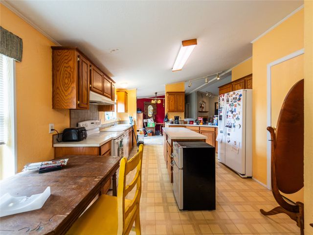 166 Private Road 1387, Morgan, TX 76671