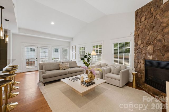 1815 DeArmon Drive, Charlotte, NC 28205