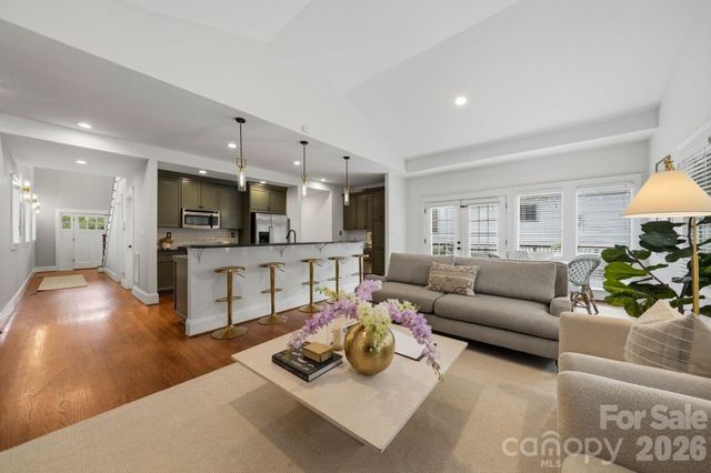1815 DeArmon Drive, Charlotte, NC 28205