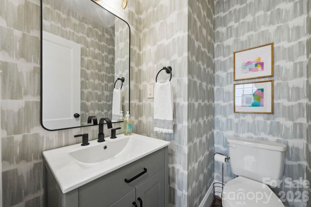 1815 DeArmon Drive, Charlotte, NC 28205