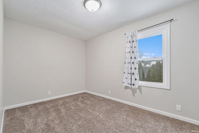 3120 Cherry Tree Lane, Elkhart, IN 46514