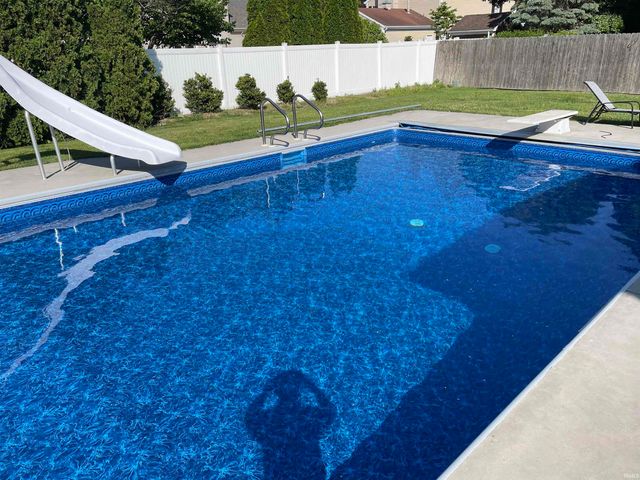 3120 Cherry Tree Lane, Elkhart, IN 46514