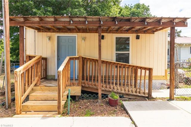 214 Moon Street, Thomasville, NC 27360