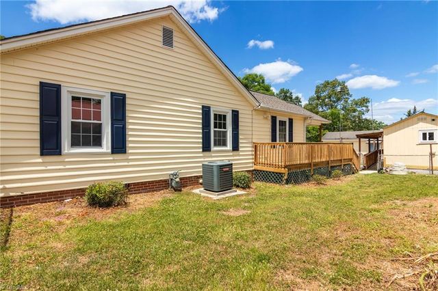 214 Moon Street, Thomasville, NC 27360