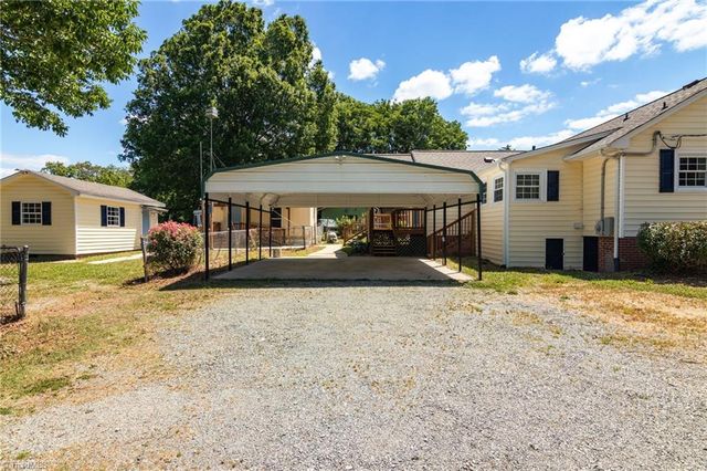 214 Moon Street, Thomasville, NC 27360