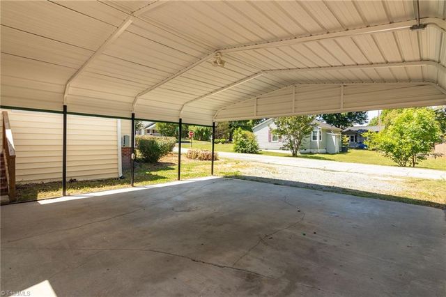 214 Moon Street, Thomasville, NC 27360