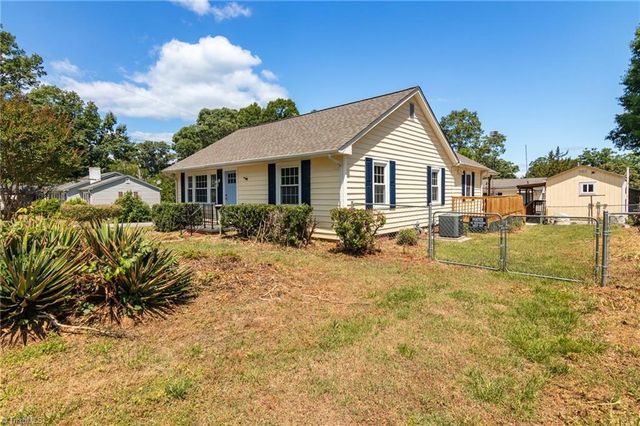 214 Moon Street, Thomasville, NC 27360