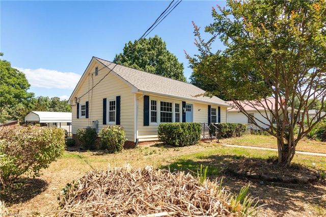 214 Moon Street, Thomasville, NC 27360