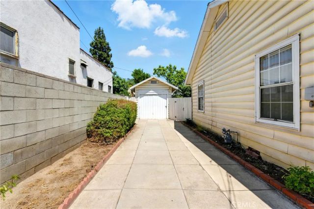 1156 Concord Street, Glendale, CA 91202