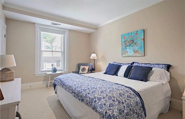423 Hope Street D, Bristol, RI 02809